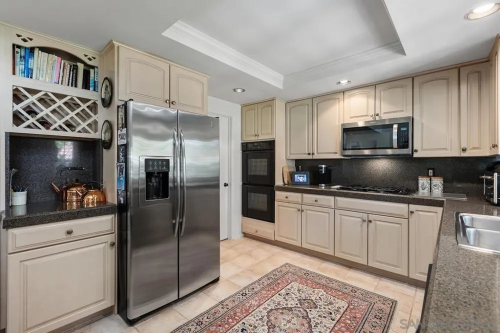 623 Camino Catalina Solana Beach, CA 92075