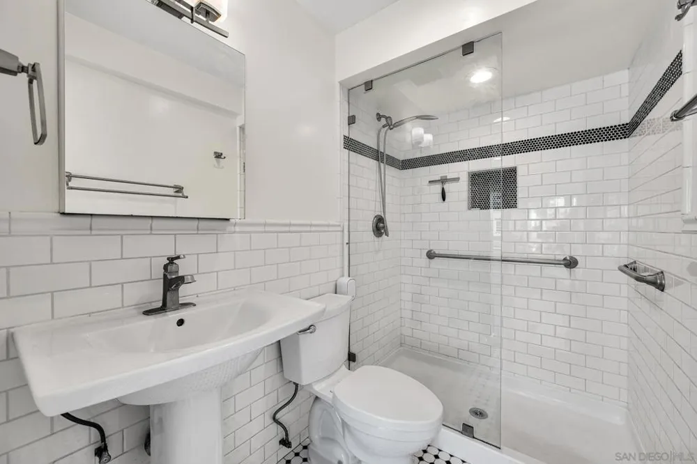 3431 Park Blvd #202 San Diego, CA 92103