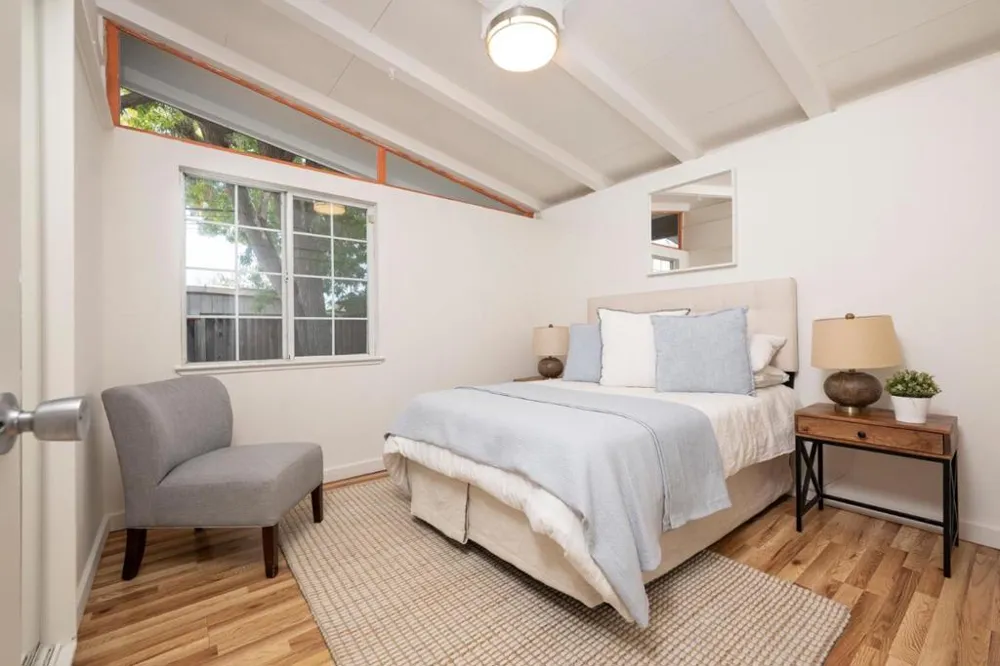 10570 S Tantau Avenue Cupertino, CA 95014