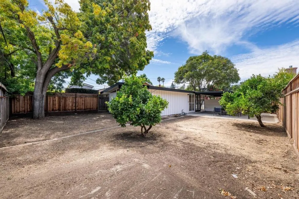 10570 S Tantau Avenue Cupertino, CA 95014