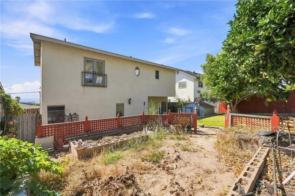 750 Hillcrest El Segundo, CA 90245