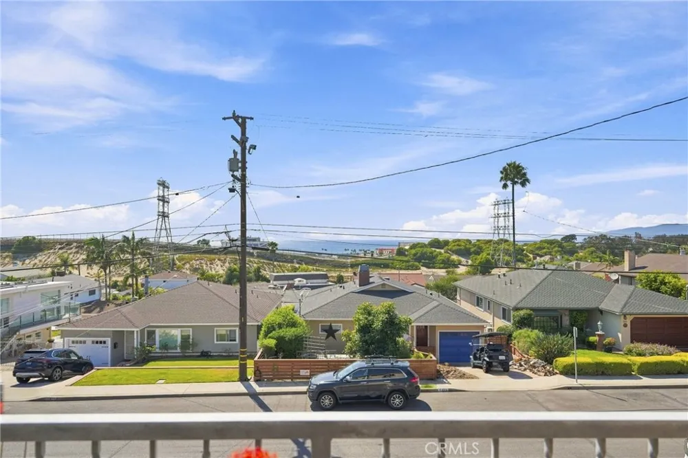 750 Hillcrest El Segundo, CA 90245