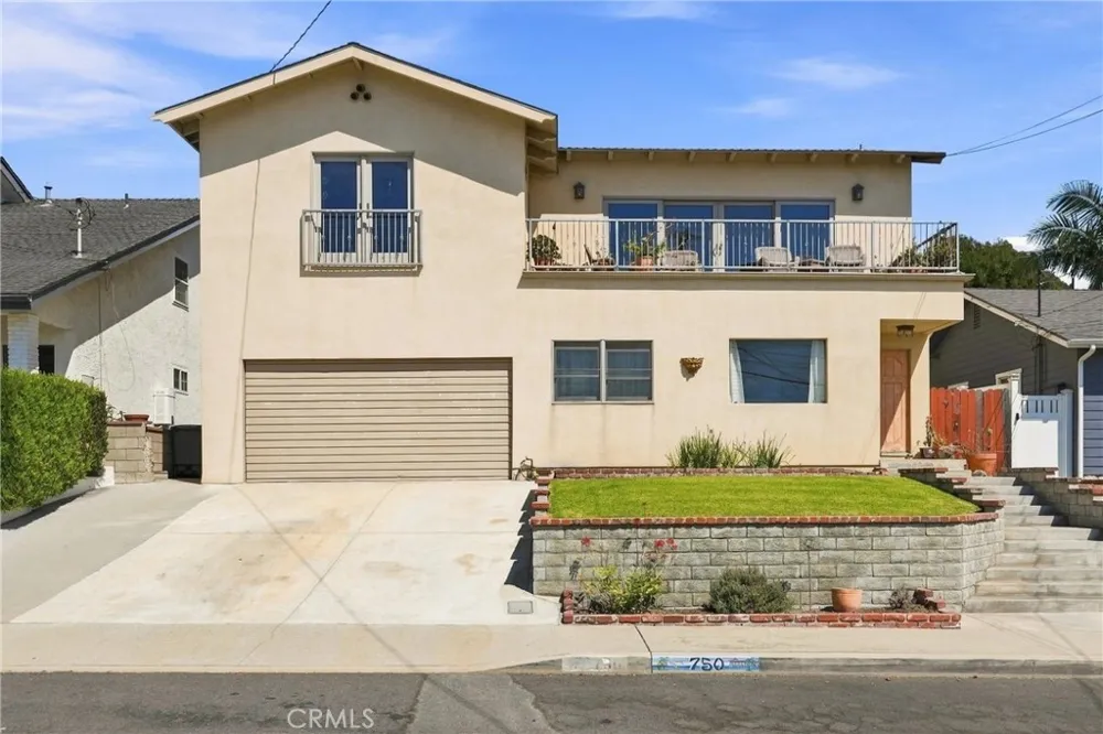 750 Hillcrest El Segundo, CA 90245