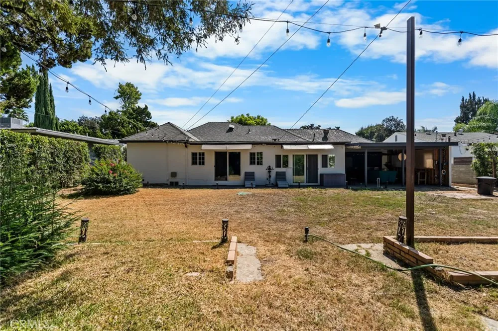 323 Morris Avenue West Covina, CA 91790