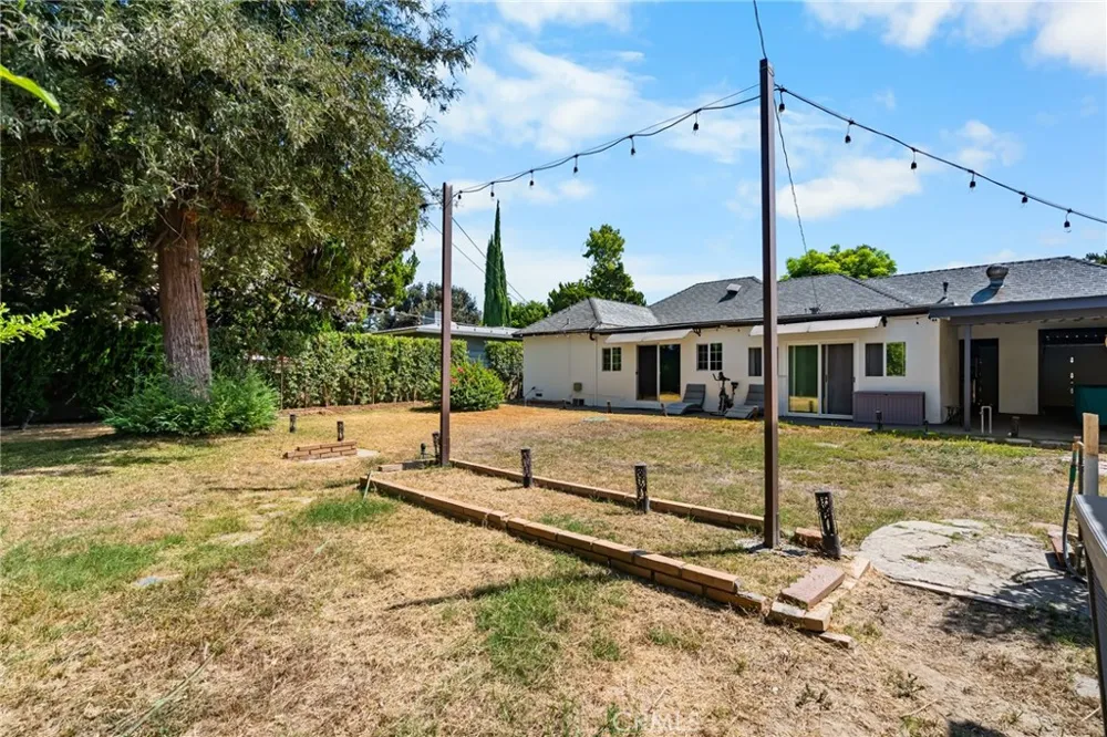 323 Morris Avenue West Covina, CA 91790