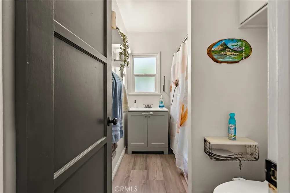 323 Morris Avenue West Covina, CA 91790