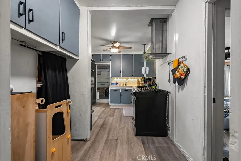 323 Morris Avenue West Covina, CA 91790
