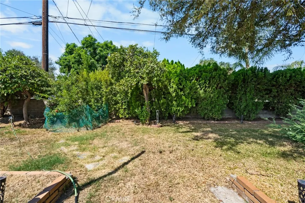 323 Morris Avenue West Covina, CA 91790