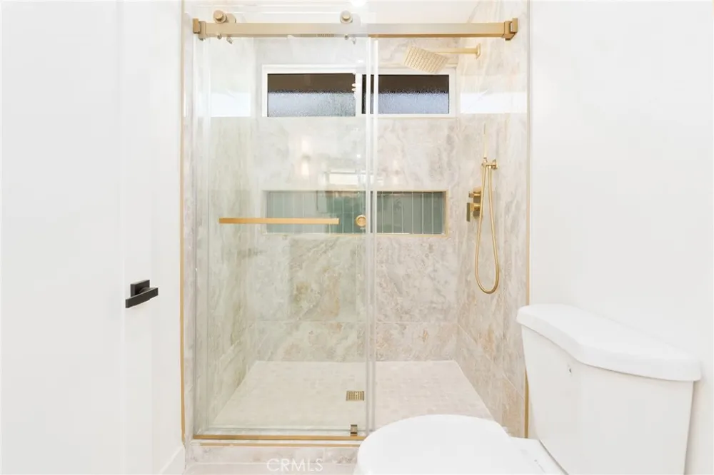 8032 Lancashire Circle La Palma, CA 90623