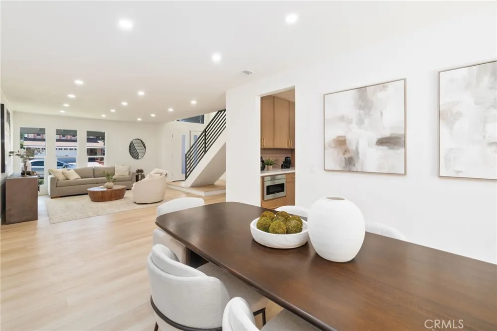 8032 Lancashire Circle La Palma, CA 90623
