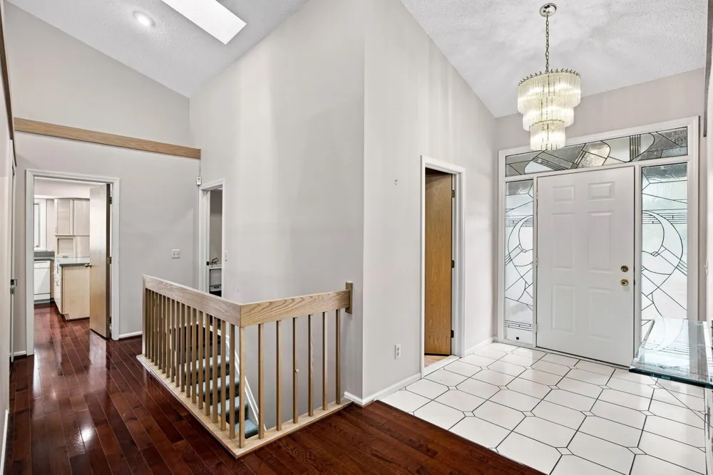1553 Devonshire Drive Troy, MI 48098
