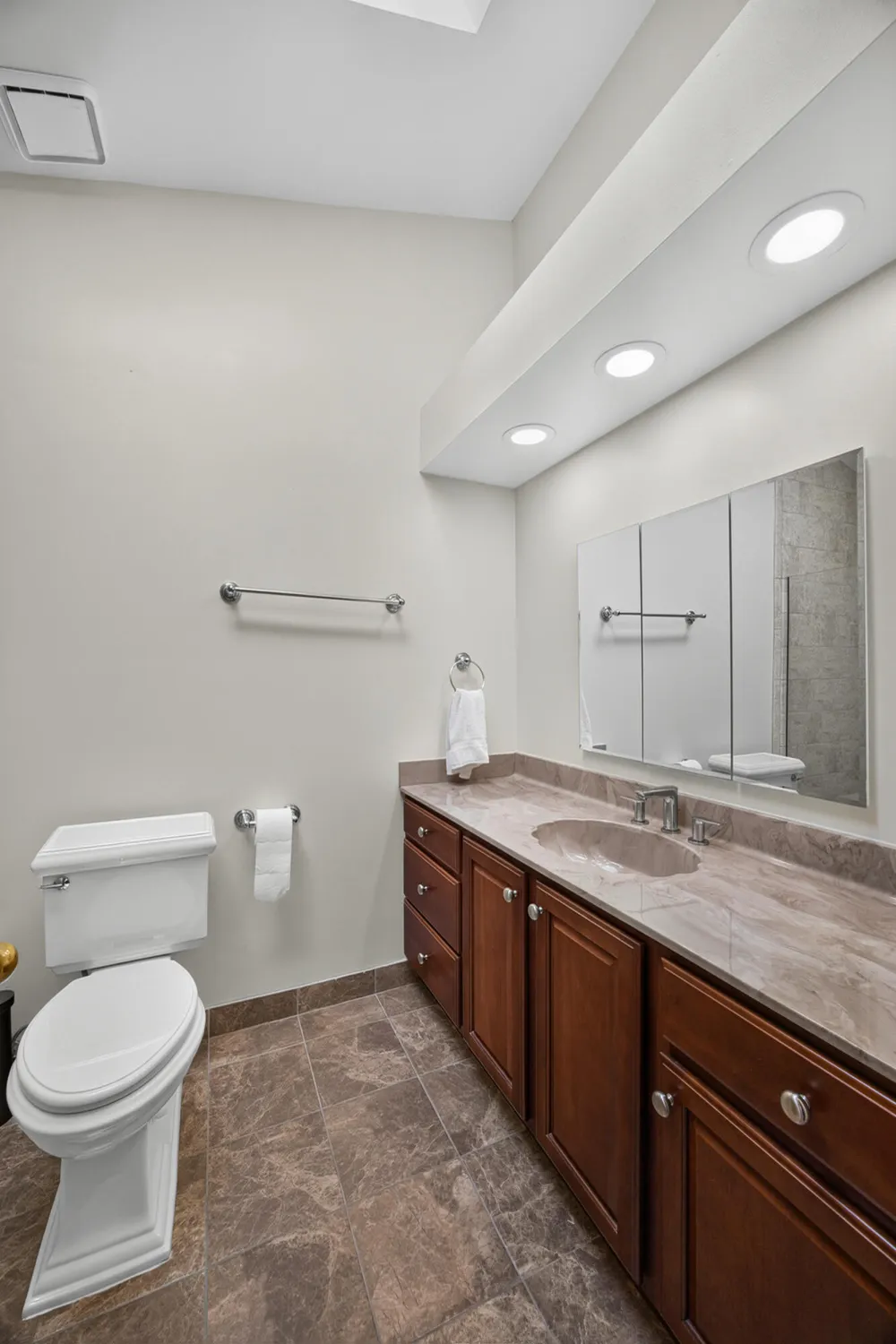 1553 Devonshire Drive Troy, MI 48098