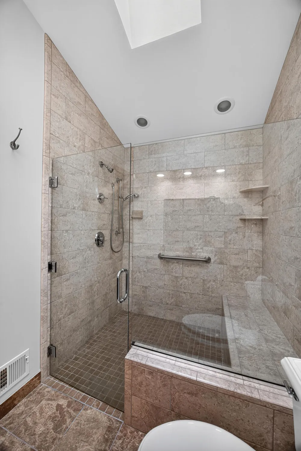 1553 Devonshire Drive Troy, MI 48098
