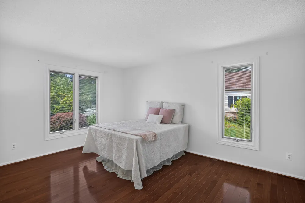 1553 Devonshire Drive Troy, MI 48098