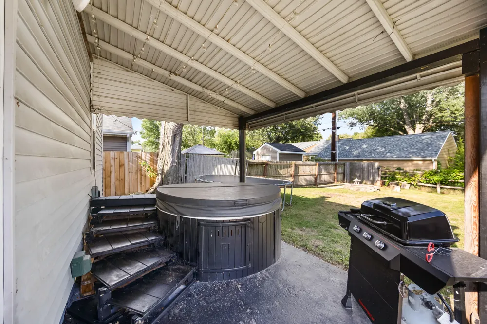 948 Prospect Road Ypsilanti, MI 48198
