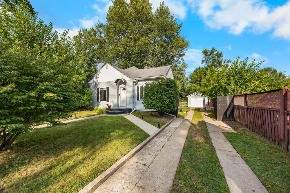 948 Prospect Road Ypsilanti, MI 48198