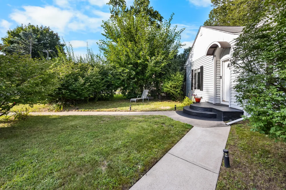 948 Prospect Road Ypsilanti, MI 48198