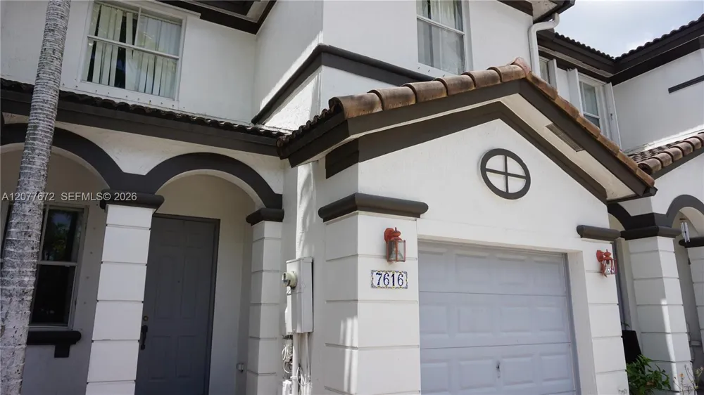 7616 NW 114th Path Doral, FL 33178