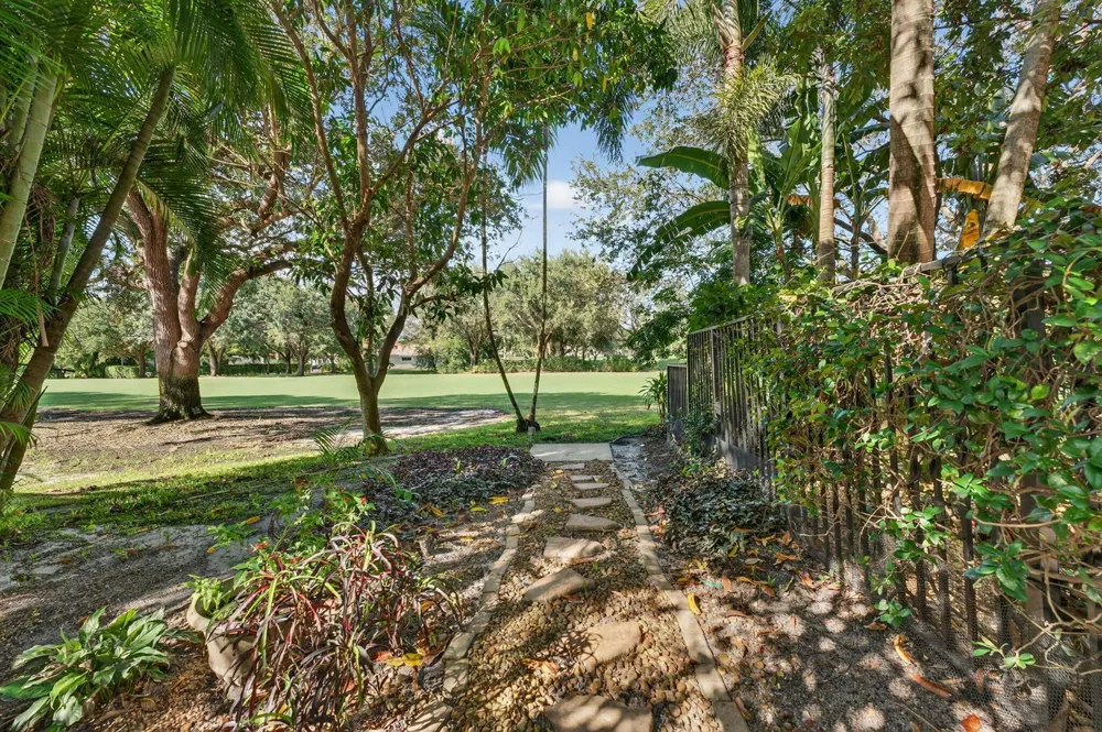 7205 MANDARIN DRIVE Boca Raton, FL 33433