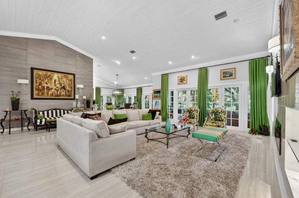 7205 MANDARIN DRIVE Boca Raton, FL 33433