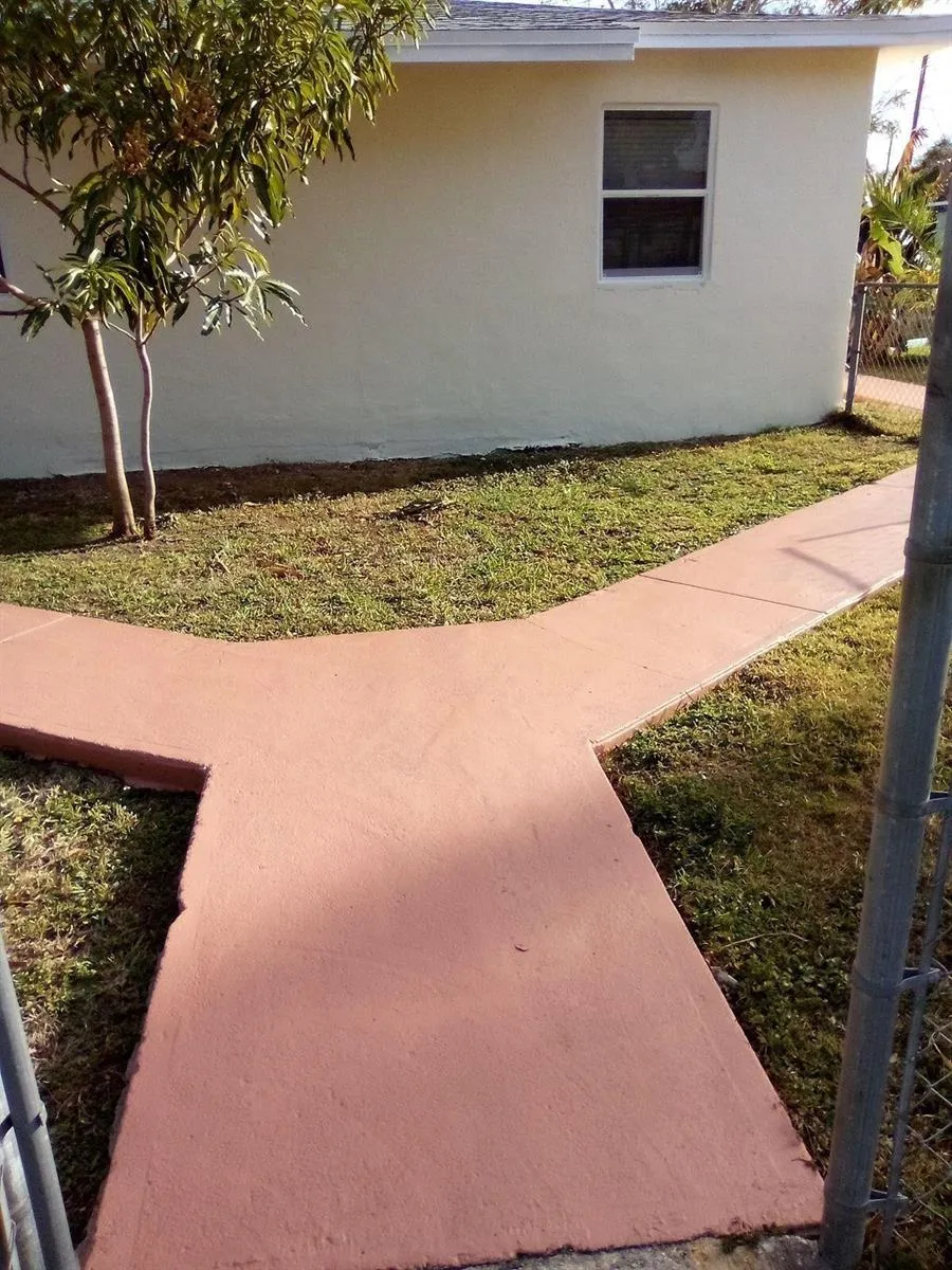10480 SW 181st Terrace Miami, FL 33157