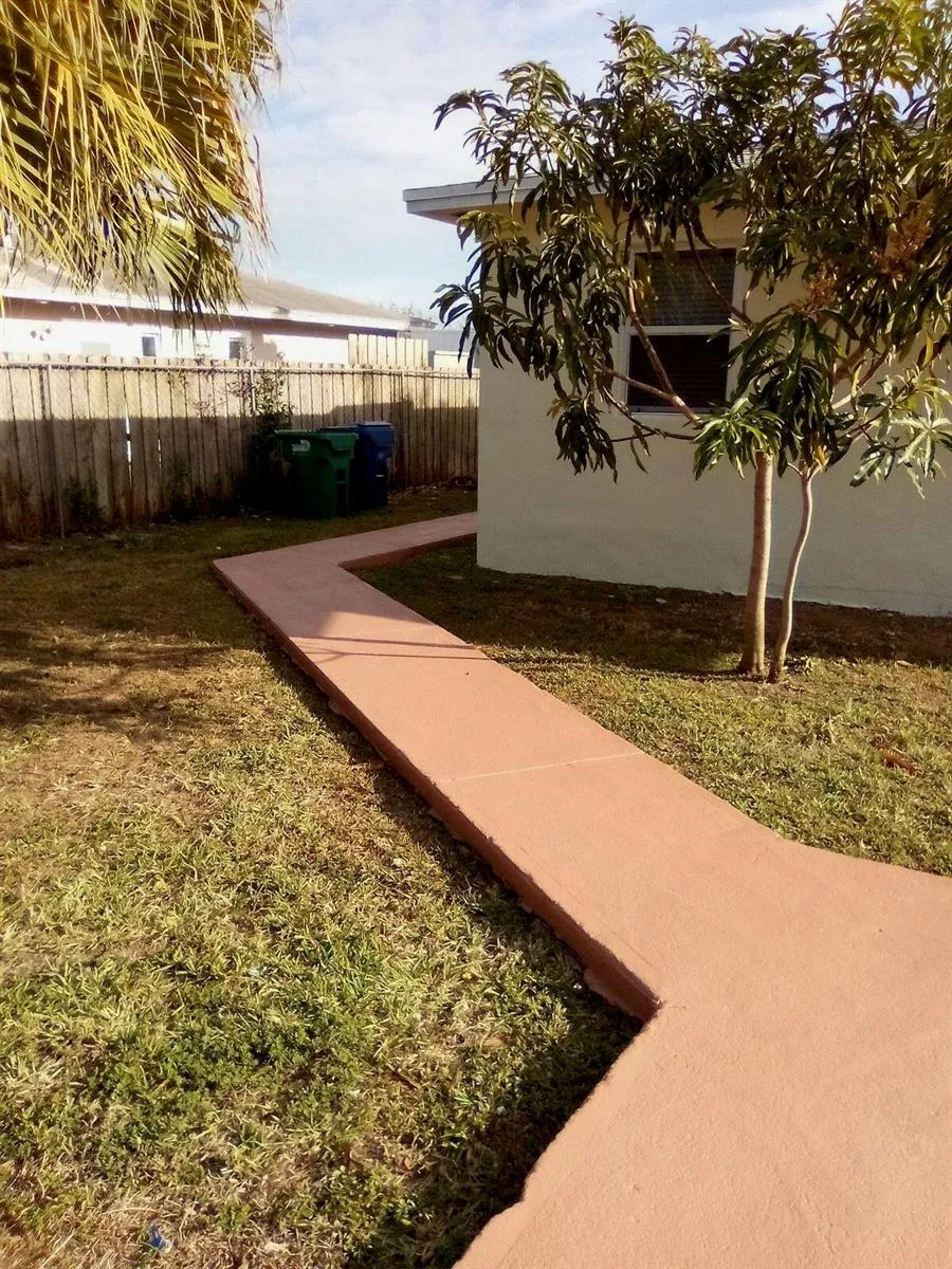 10480 SW 181st Terrace Miami, FL 33157