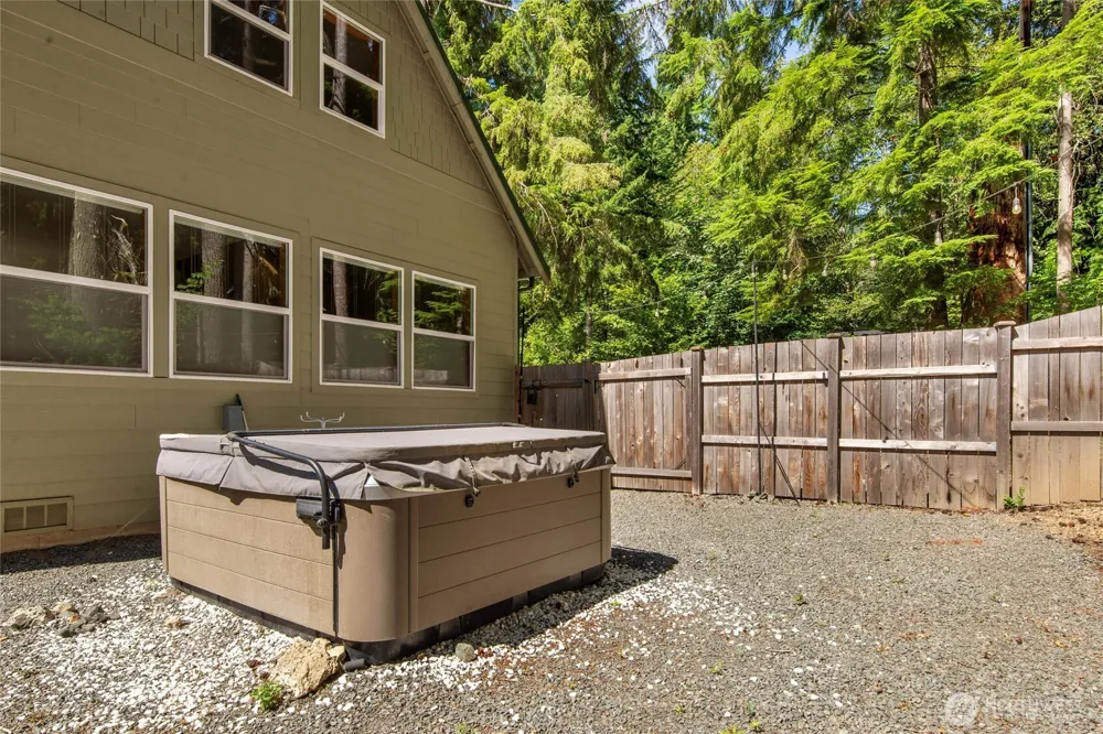 31206 553rd Street E Ashford, WA 98304