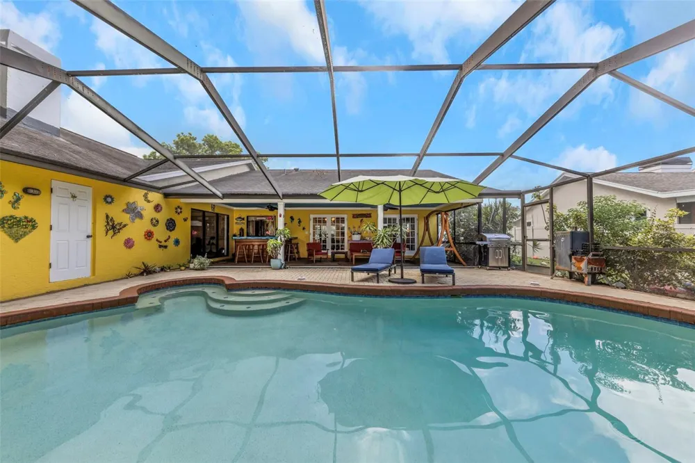 1620 COUNTRY LANE Dunedin, FL 34698