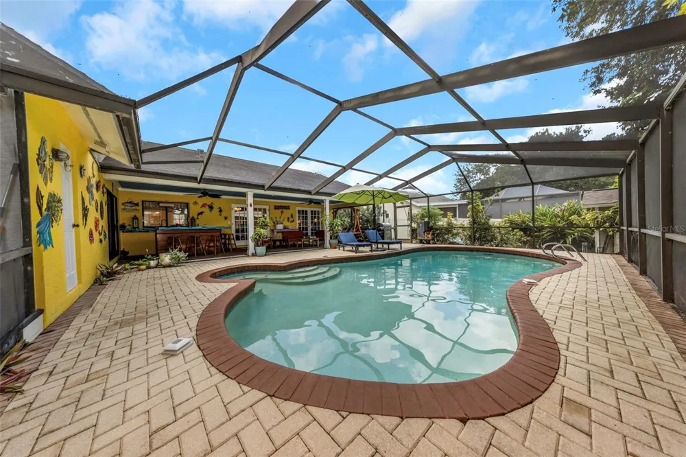1620 COUNTRY LANE Dunedin, FL 34698