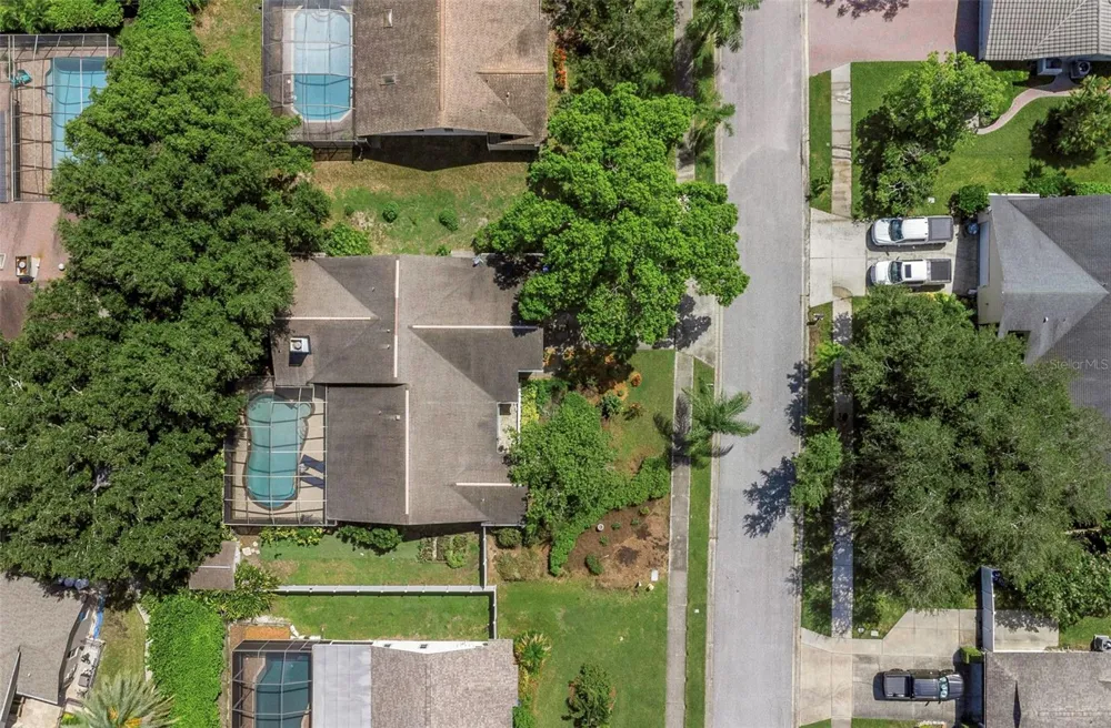 1620 COUNTRY LANE Dunedin, FL 34698