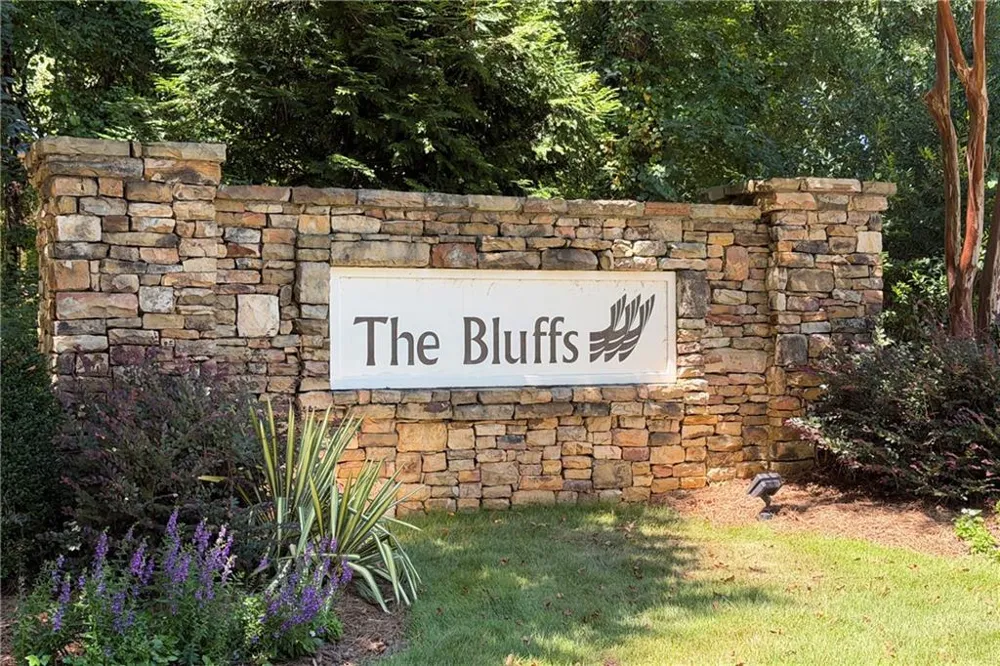 991 White Oak Pass Alpharetta, GA 30005
