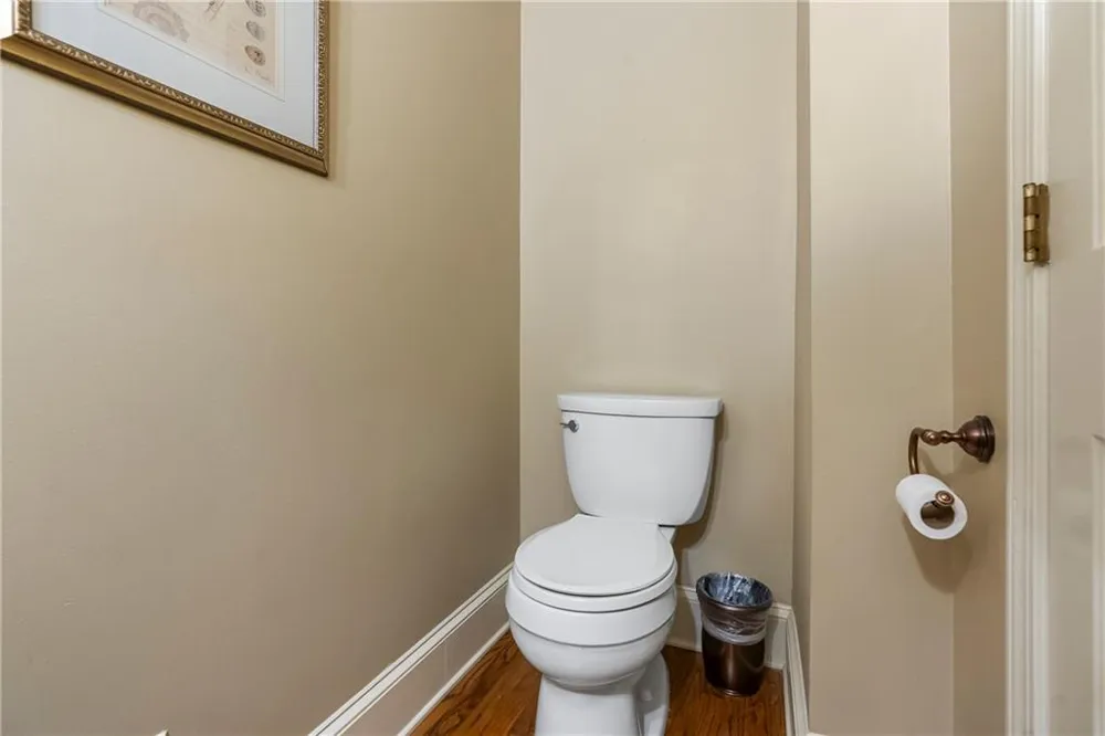991 White Oak Pass Alpharetta, GA 30005