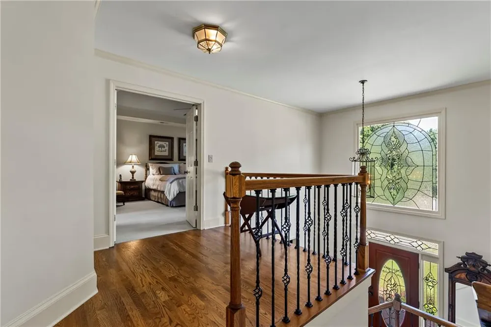 991 White Oak Pass Alpharetta, GA 30005