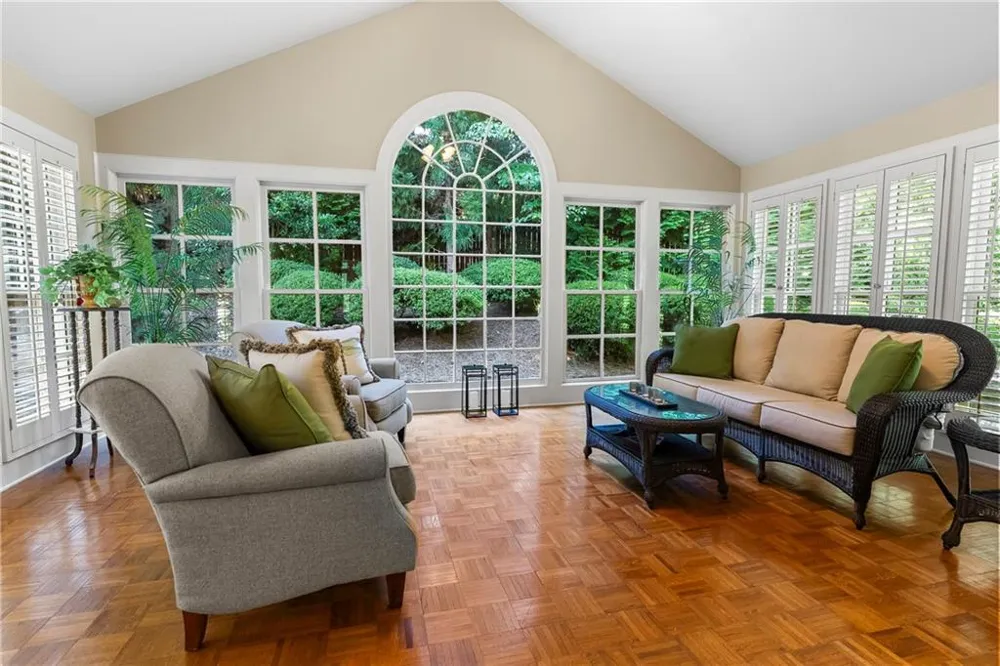991 White Oak Pass Alpharetta, GA 30005