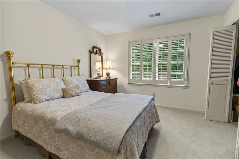 991 White Oak Pass Alpharetta, GA 30005