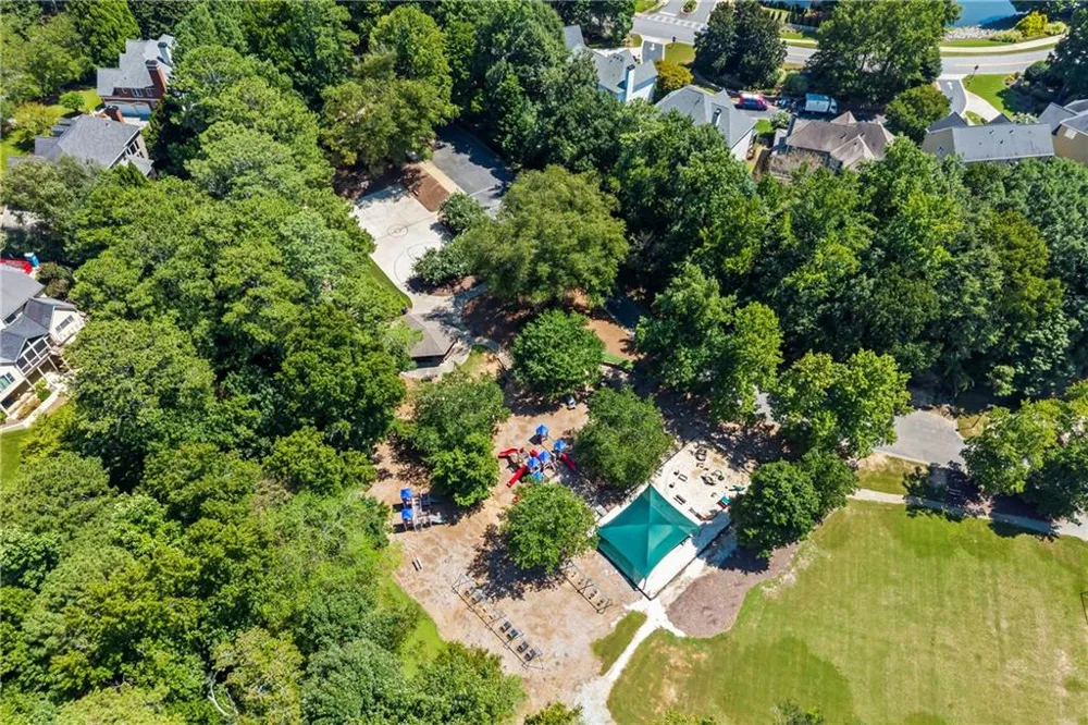 991 White Oak Pass Alpharetta, GA 30005