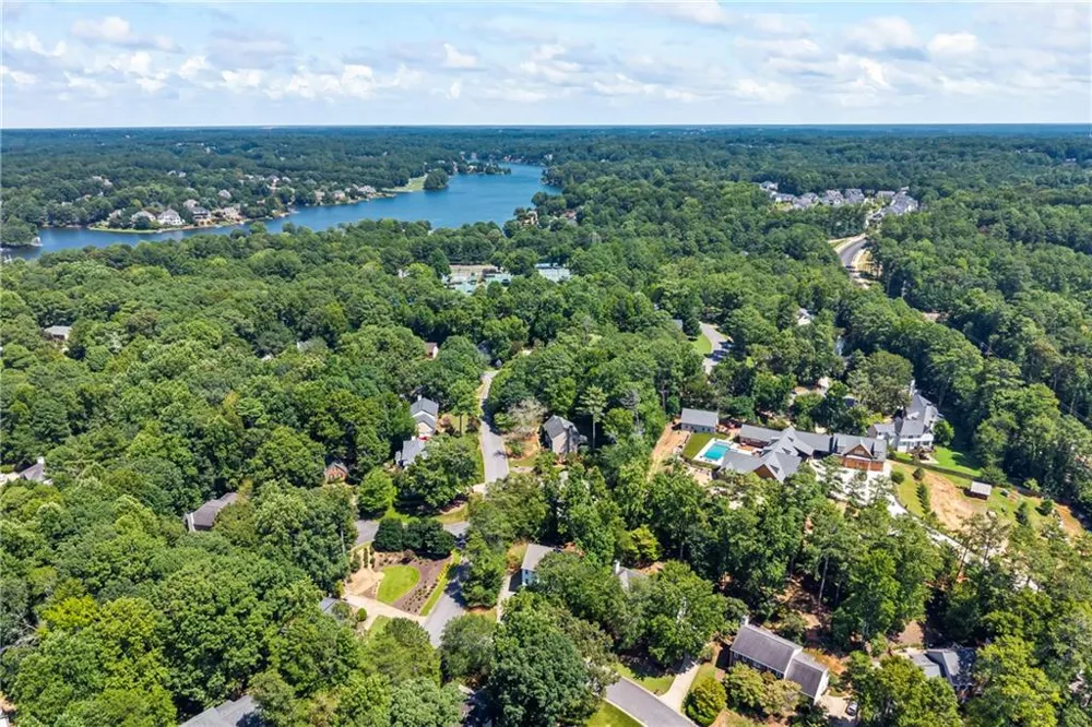 991 White Oak Pass Alpharetta, GA 30005
