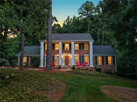 2059 Mountain Creek Drive
