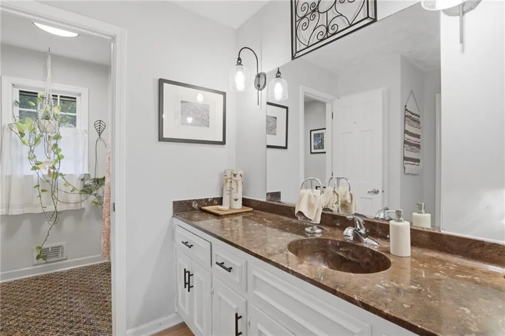 2059 Mountain Creek Drive Stone Mountain, GA 30087