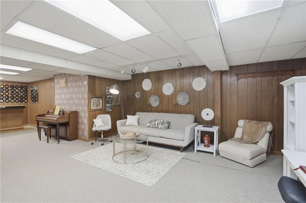 2059 Mountain Creek Drive Stone Mountain, GA 30087