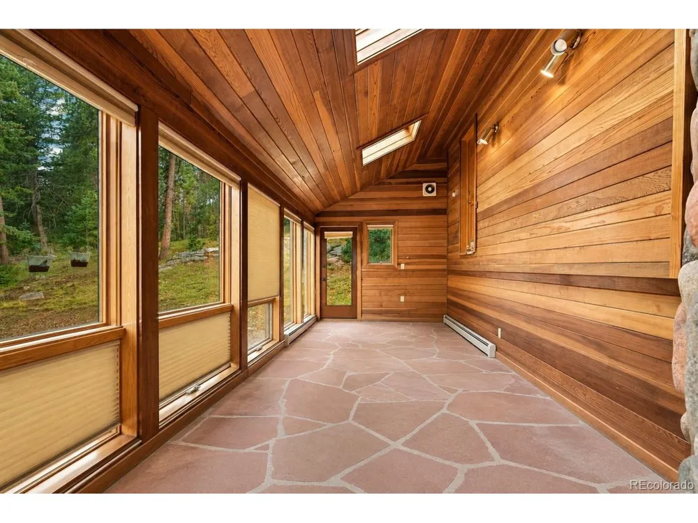 9573 Fox Valley Drive Morrison, CO 80465