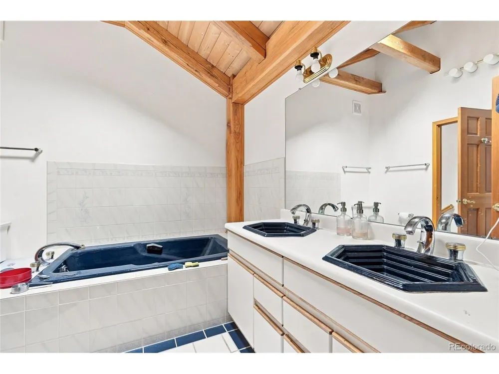 9573 Fox Valley Drive Morrison, CO 80465