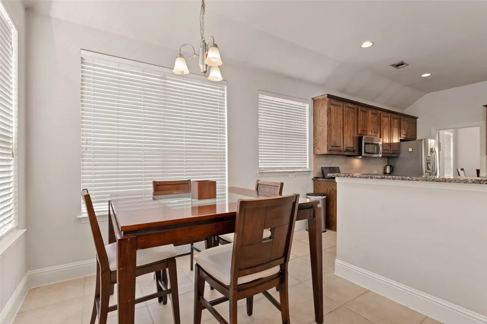 2501 Claymore Avenue Garland, TX 75043