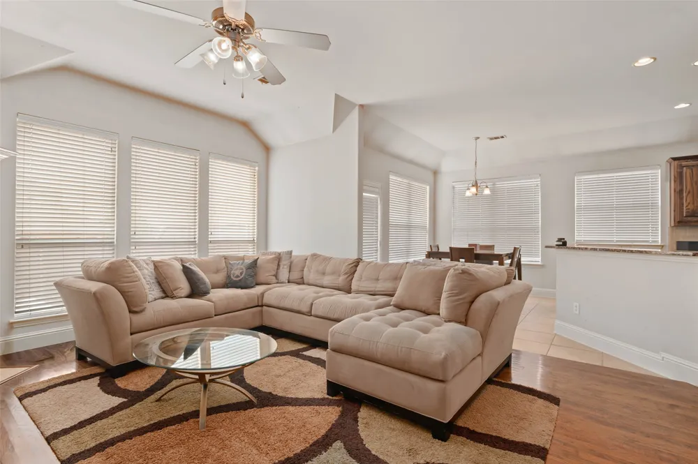 2501 Claymore Avenue Garland, TX 75043