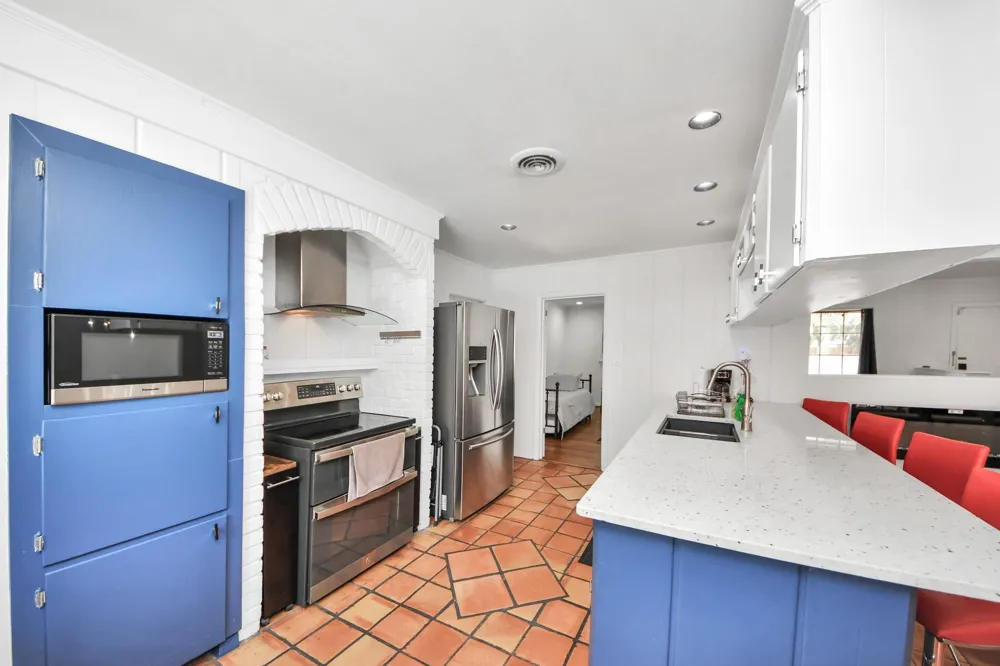 5139 Beechnut Street Houston, TX 77096