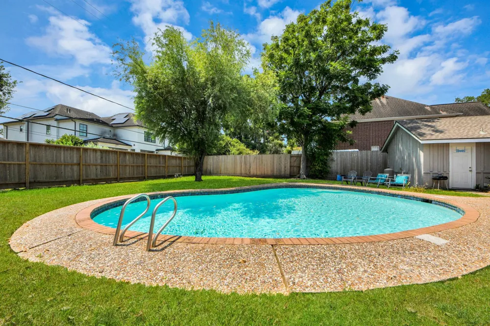 5139 Beechnut Street Houston, TX 77096