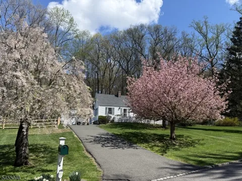 27 Wood Rd