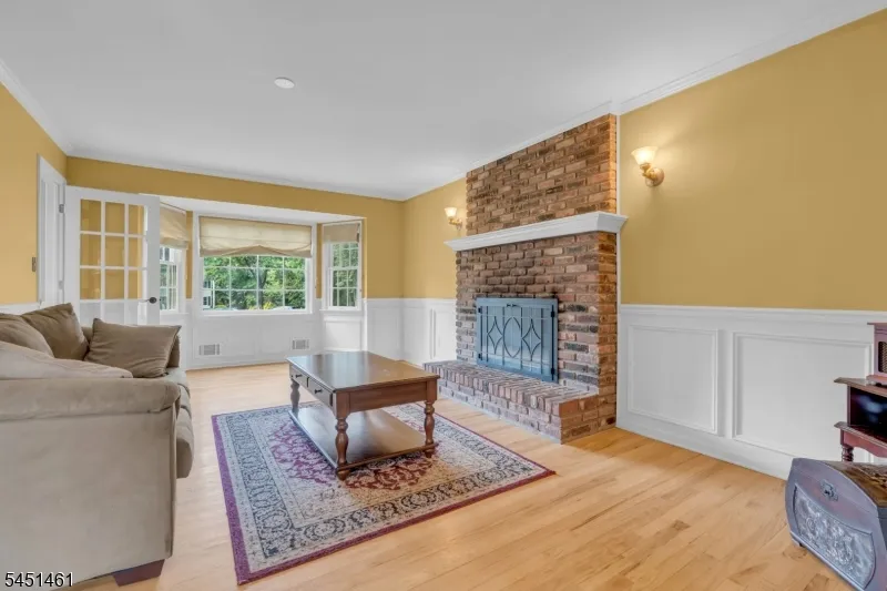452 Lenape Trl Bridgewater, NJ 08807