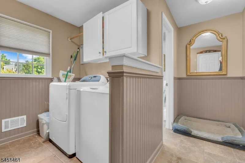 452 Lenape Trl Bridgewater, NJ 08807
