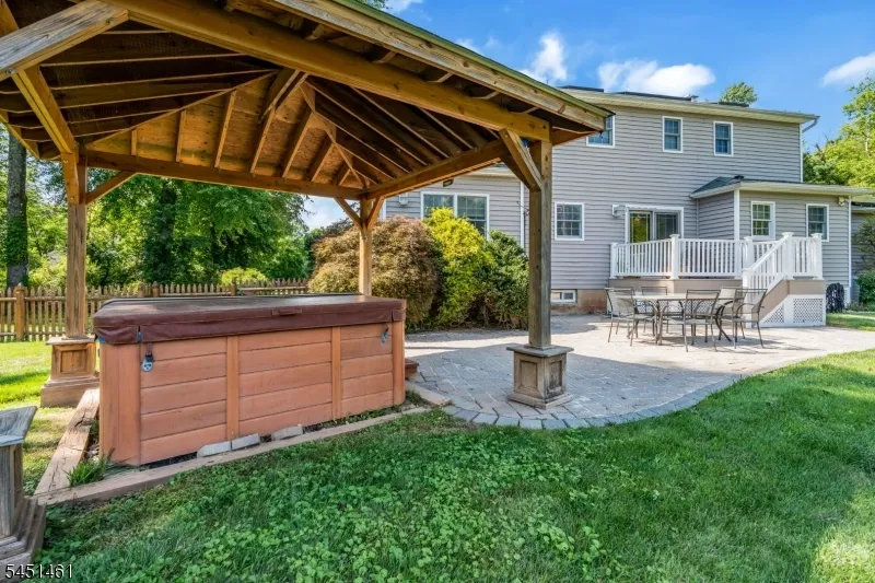 452 Lenape Trl Bridgewater, NJ 08807